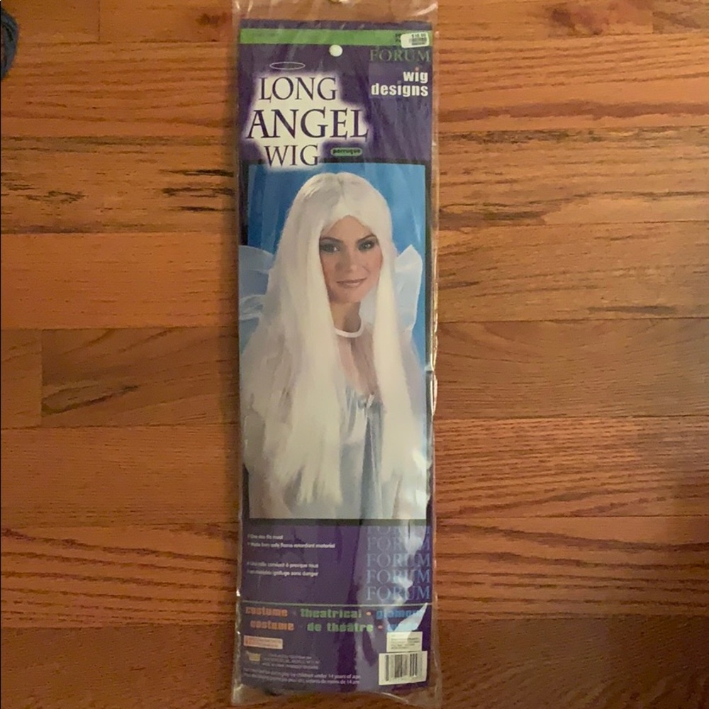 NWT white long costume wig